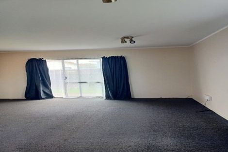Photo of property in 2/49 Templeton Place, Clendon Park, Auckland, 2103