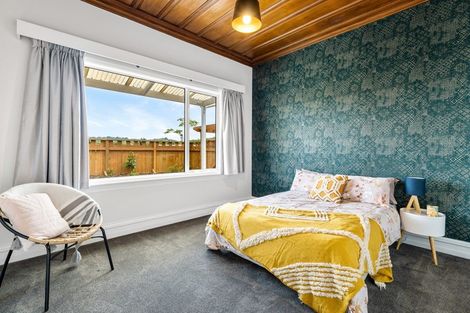 Photo of property in 24 Brighton Road, Green Island, Dunedin, 9018