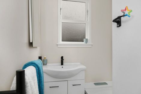 Photo of property in 1/25 Benge Crescent, Naenae, Lower Hutt, 5011