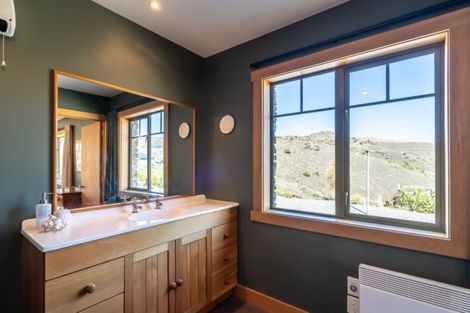 Photo of property in Cairnmuir Road, Nevis, Cromwell, 9384