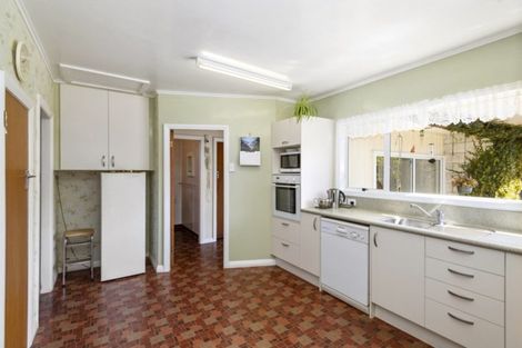 Photo of property in 23 Findlay Street, Tawa, Wellington, 5028