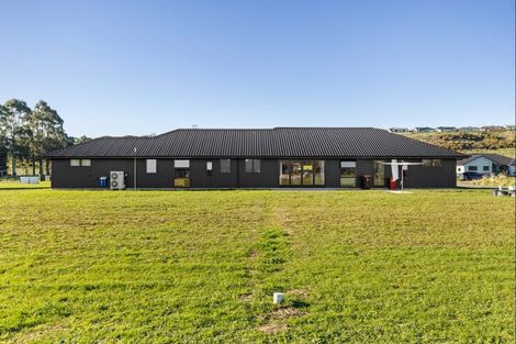 Photo of property in 230 Valley Views, Fitzherbert, Palmerston North, 4472