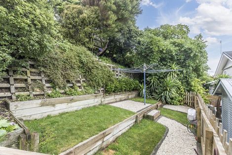 Photo of property in 22 Imperial Terrace, Melrose, Wellington, 6022