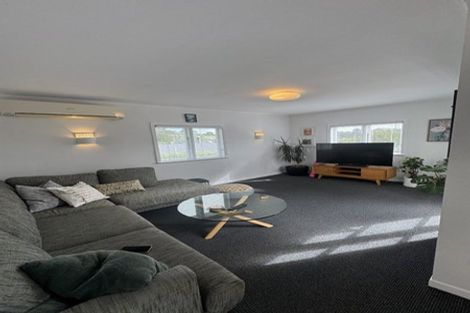Photo of property in 1/245 Sturges Road, Henderson, Auckland, 0612