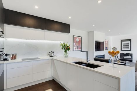 Photo of property in 50 Fendalton Road, Fendalton, Christchurch, 8014