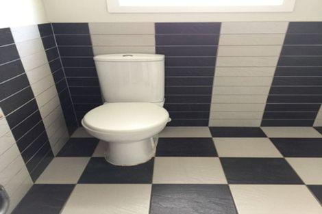 Photo of property in 8 Winifred Avenue, Bayview, Auckland, 0629