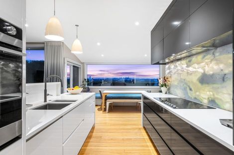 Photo of property in 21a Castor Bay Road, Castor Bay, Auckland, 0620