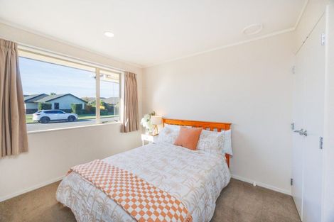 Photo of property in 21 Cleveland Heights, Kelvin Grove, Palmerston North, 4414