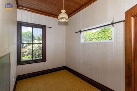 Photo of property in 15 Lawrence Road, Hospital Hill, Napier, 4110