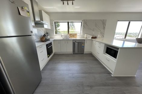 Photo of property in 65 Reynella Drive, Massey, Auckland, 0614