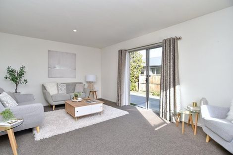 Photo of property in 17a Queenspark Drive, Parklands, Christchurch, 8083