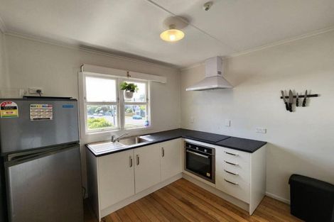 Photo of property in 220 Powderham Street, New Plymouth, 4310