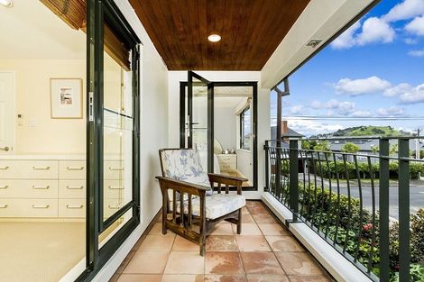 Photo of property in 33 Jubilee Avenue, Devonport, Auckland, 0624