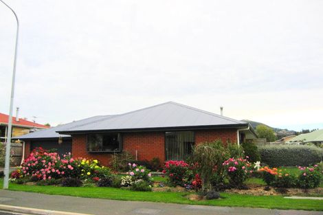 Photo of property in 5 Duxford Crescent, Fairfield, Dunedin, 9018