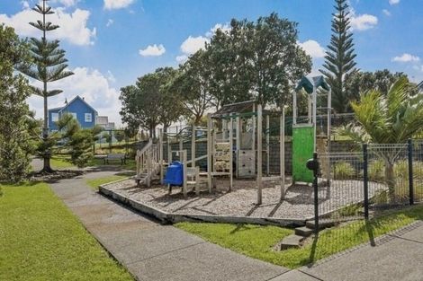 Photo of property in 11 Harwich Court, Gulf Harbour, Whangaparaoa, 0930