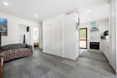 Photo of property in 39a Evelyn Road, Cockle Bay, Auckland, 2014