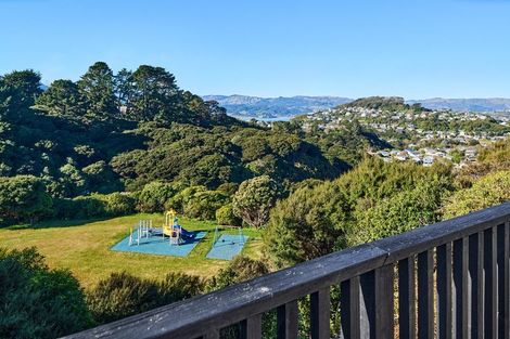 Photo of property in 3 Makora Grove, Paremata, Porirua, 5024