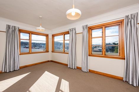 Photo of property in Ionian Flats, 123-125 Brougham Street, Mount Victoria, Wellington, 6011