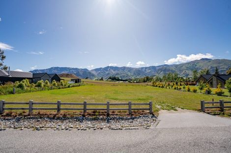 Photo of property in 13 Skylark Place, Lake Hawea, 9382