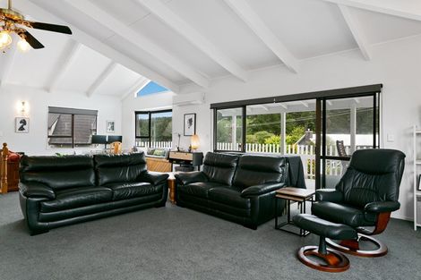 Photo of property in 117 Wakeman Road, Acacia Bay, Taupo, 3330
