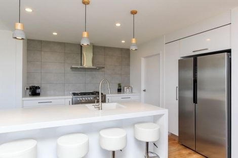 Photo of property in 53 Fernbrook Drive, Hurworth, New Plymouth, 4310