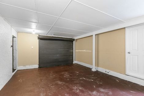 Photo of property in 51 Turville Crescent, Newlands, Wellington, 6037