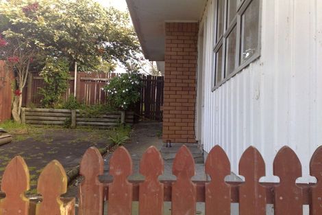 Photo of property in 3/81 Seabrook Avenue, New Lynn, Auckland, 0600