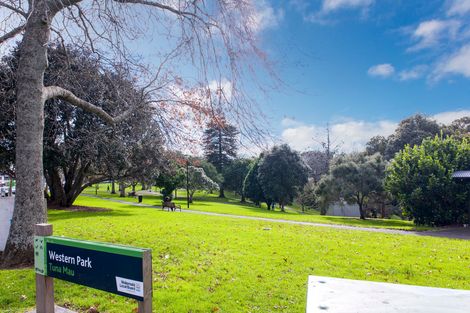 Photo of property in 9/6 Waima Street, Grey Lynn, Auckland, 1021