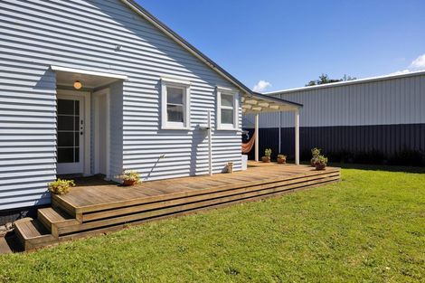 Photo of property in 57 Domett Street, Opunake, 4616