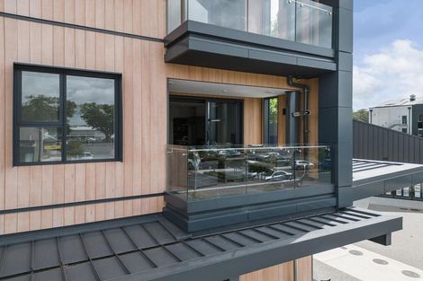 Photo of property in 34a Lake Street, Cambridge, 3434