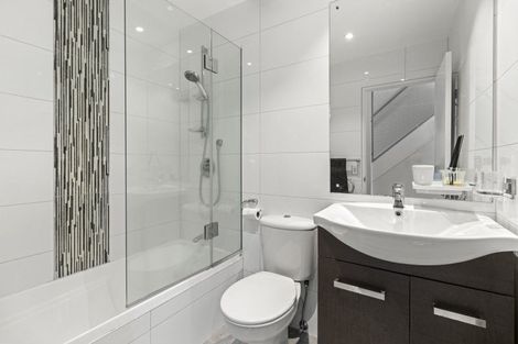 Photo of property in 4/5 Hepburn Street, Freemans Bay, Auckland, 1011