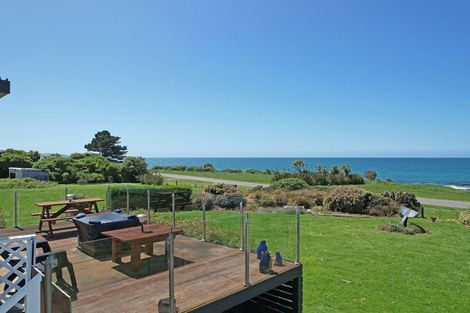 Photo of property in 32 Harbour Terrace, Kakanui, Oamaru, 9495