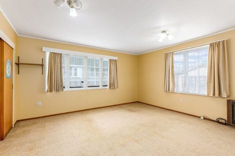 Photo of property in 9 Taine Street, Taita, Lower Hutt, 5011