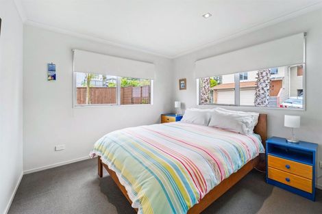 Photo of property in 74 Rivervale Grove, Stanmore Bay, Whangaparaoa, 0932