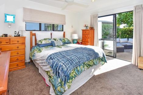 Photo of property in 20 Seaway Road, Clarks Beach, 2122