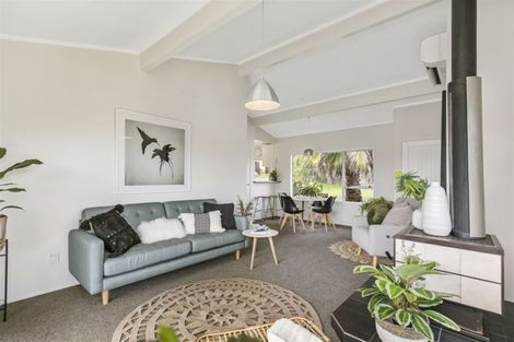 Photo of property in 1/102 Eskdale Road, Birkdale, Auckland, 0626