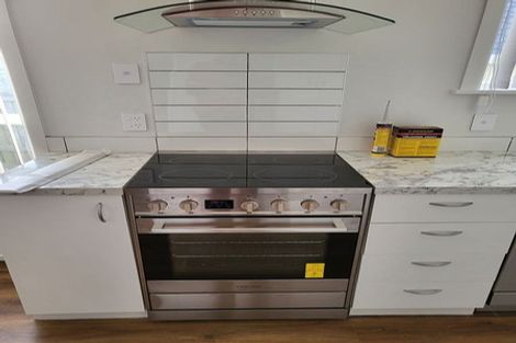 Photo of property in 4a Ngahina Street, Paraparaumu, 5032