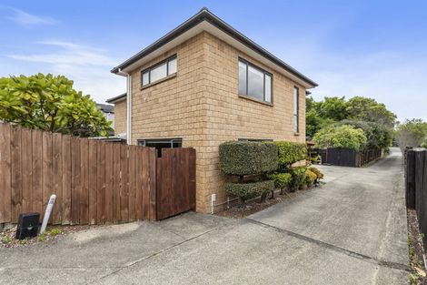 Photo of property in 305 Albany Highway, Rosedale, Auckland, 0632