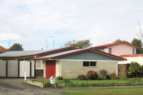 Photo of property in 24 Caernarvon Street, Dinsdale, Hamilton, 3204