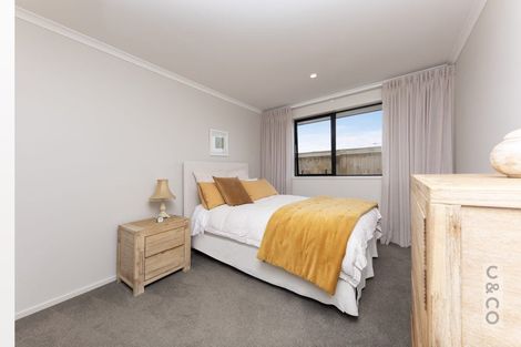 Photo of property in 17 Pitoitoi Drive, Riverhead, 0820