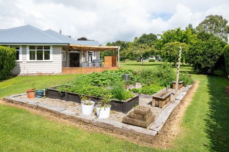 Photo of property in 15 Twin Oaks Drive, Tamahere, Hamilton, 3283
