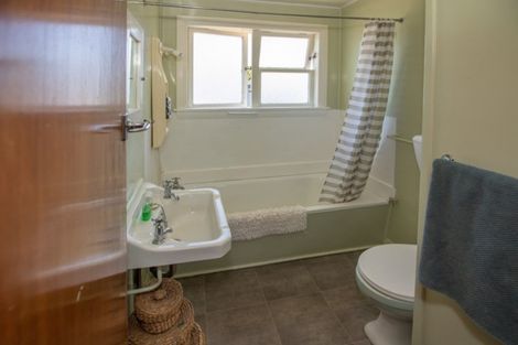 Photo of property in 1 Renwick Street, Seddon, 7210