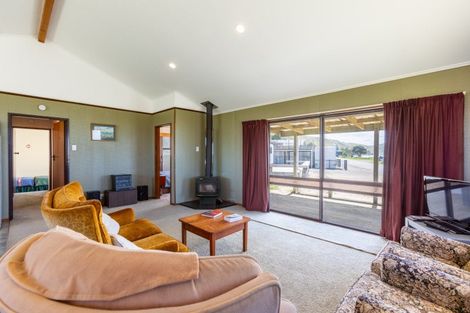 Photo of property in 54 Akitio Esplanade, Akitio, Pongaroa, 4991