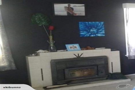 Photo of property in 50 Gorge Road, Maungaturoto, 0520