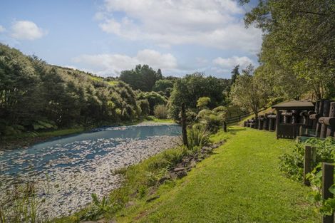 Photo of property in 14 Ohuka Place, Whitianga, 3510