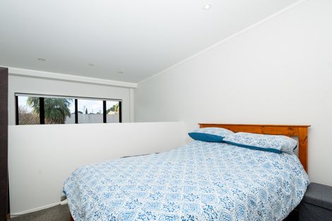 Photo of property in 25b/30 Westward Ho, Glen Eden, Auckland, 0602