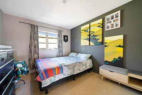 Photo of property in 10 San Fernando Way, Henderson, Auckland, 0612