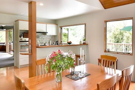 Photo of property in 70 Scott Road, Stanmore Bay, Whangaparaoa, 0932