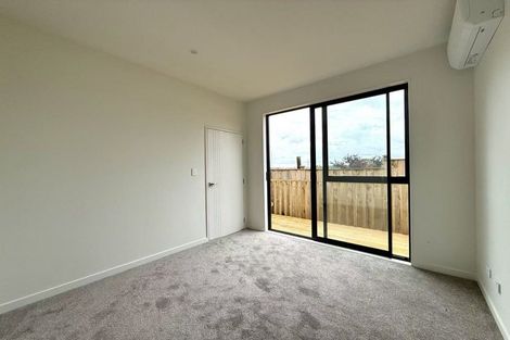 Photo of property in 19f Cedar Heights Avenue, Massey, Auckland, 0614