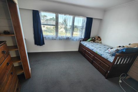 Photo of property in 8 Adams Place, Te Kamo, Whangarei, 0112